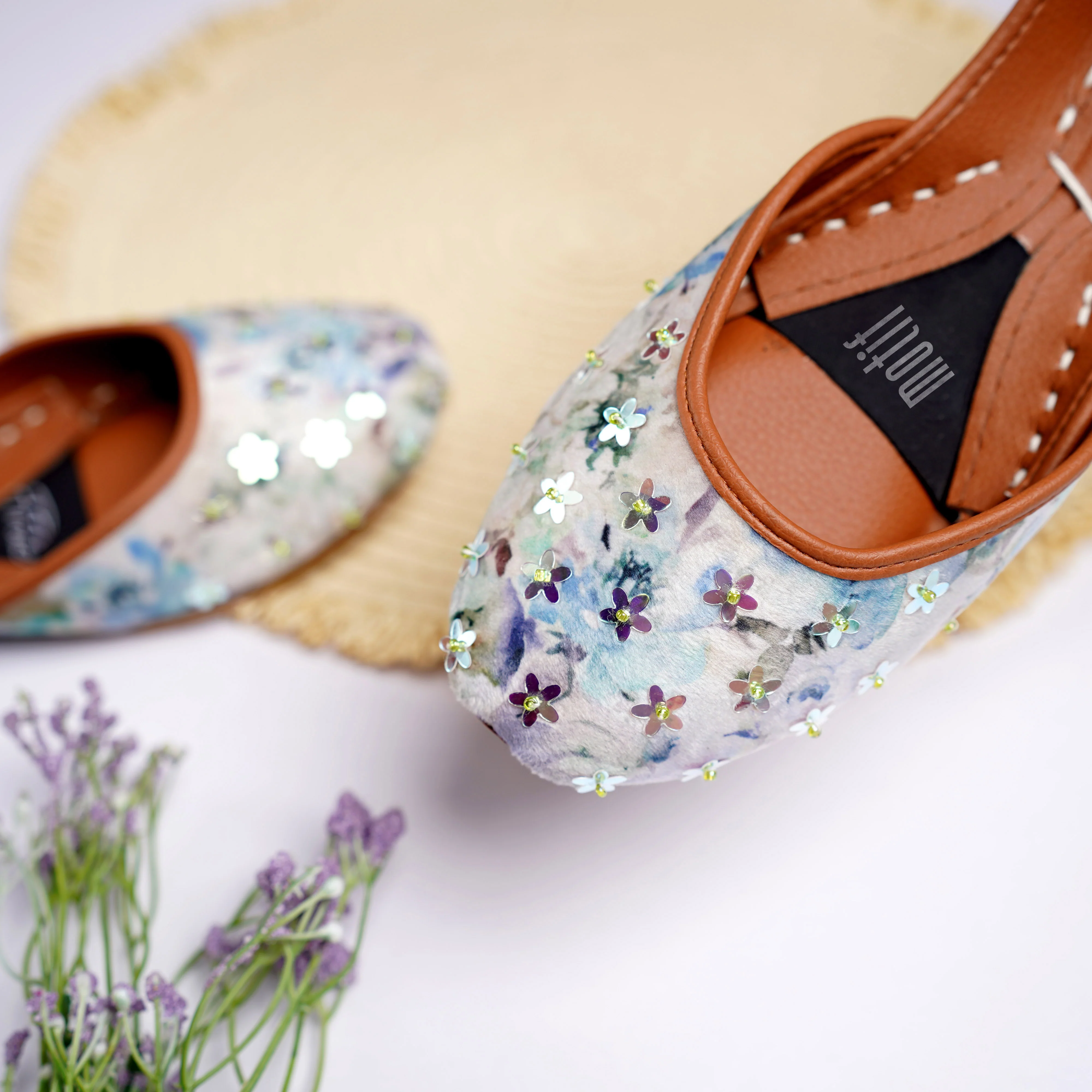 Blue Daisy - Image 3