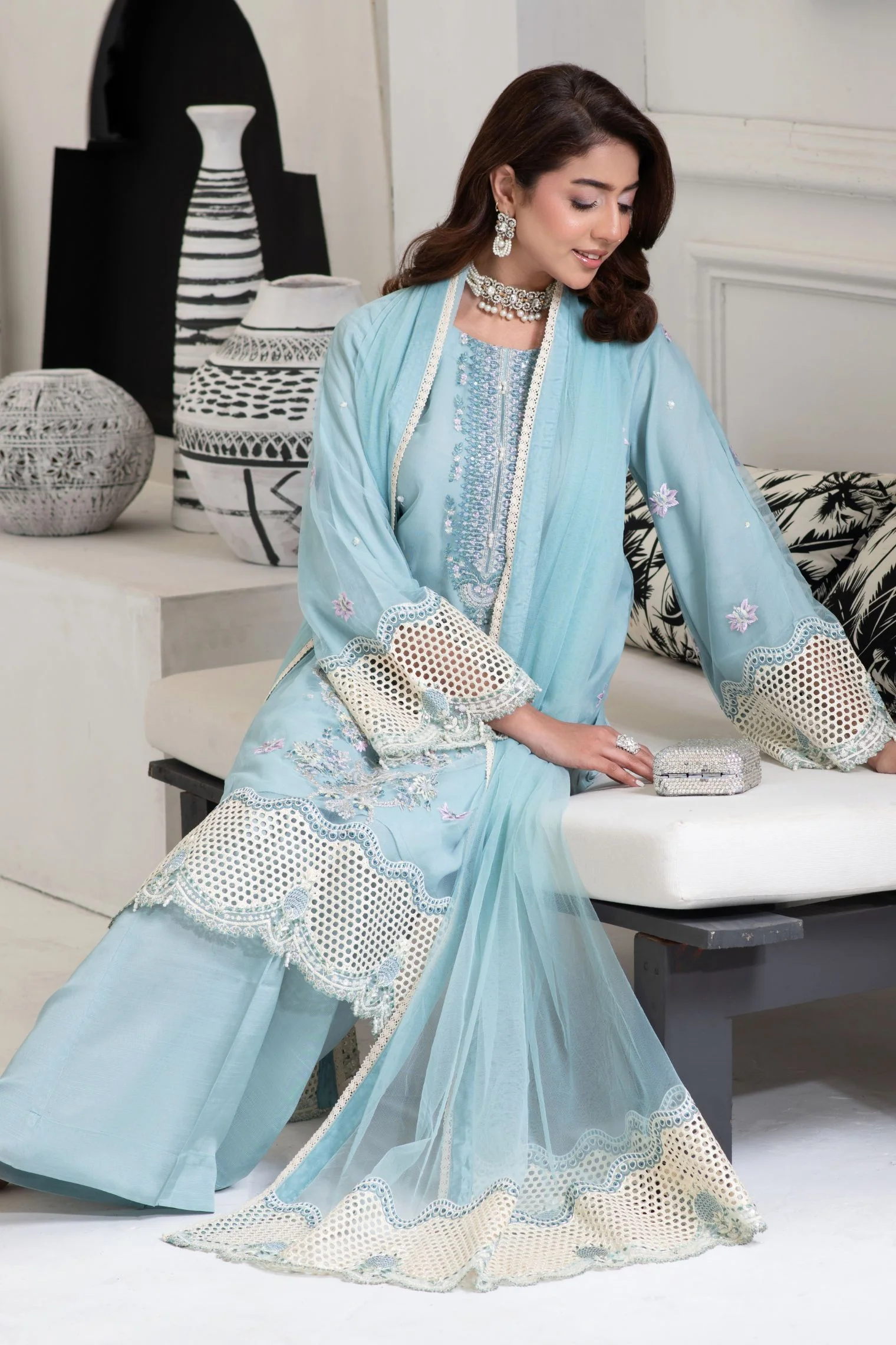 Motif Bareeze Net Embroidered Suit-014 - Image 6