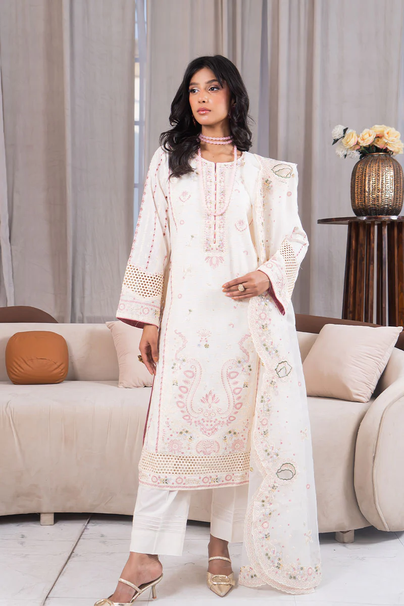 Motif Golden Brosha Embroidered Suit-012