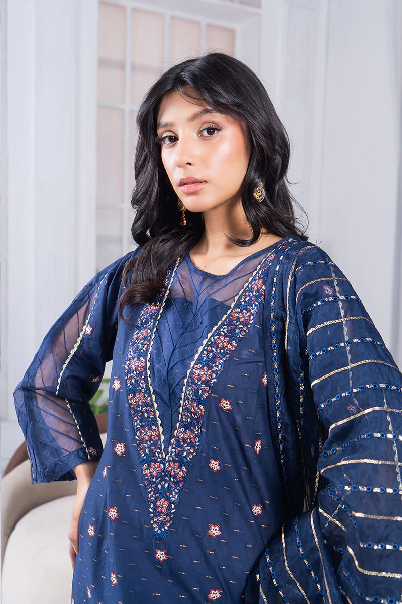 Motif Golden Brosha Embroidered Suit-018 - Image 3
