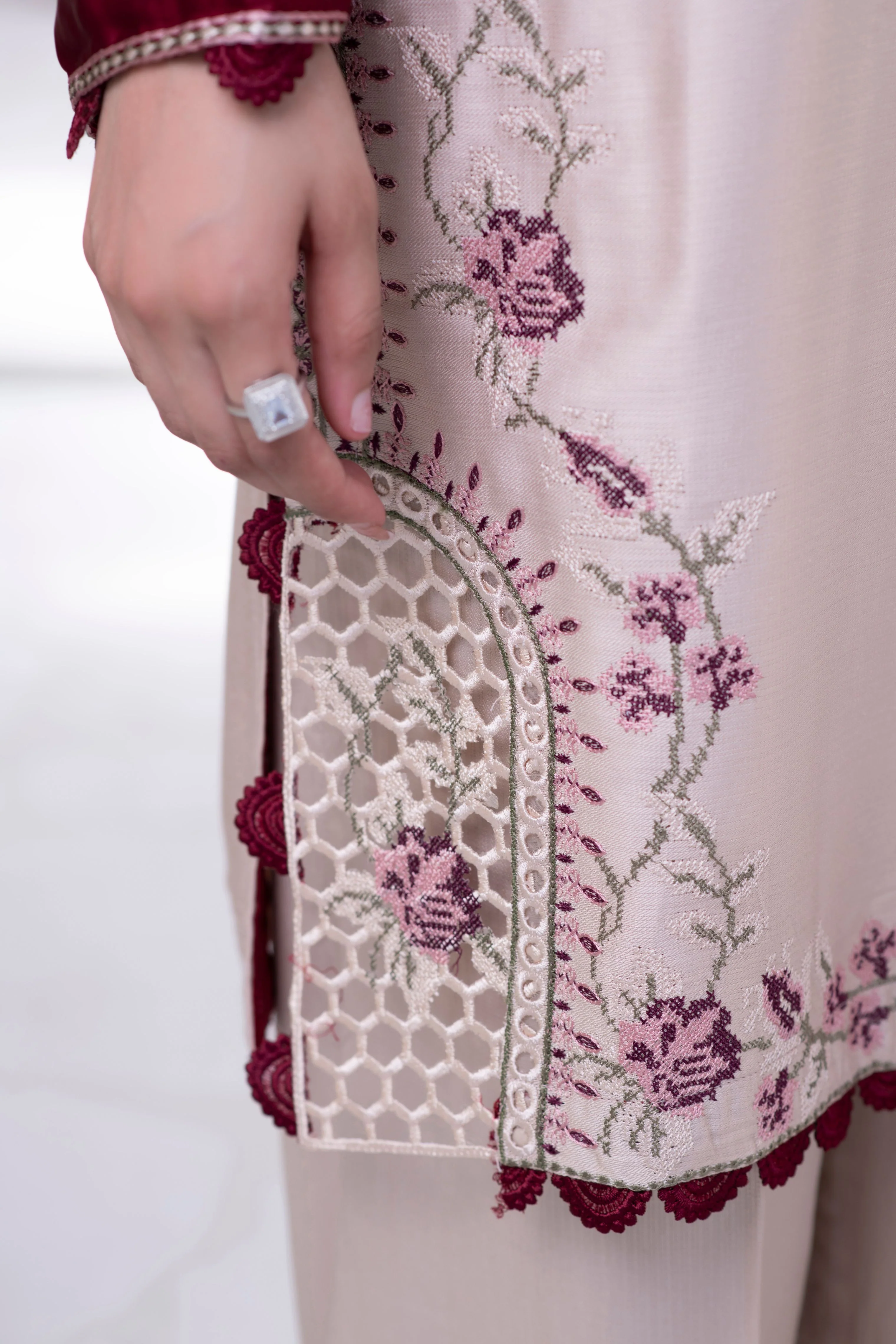 Motif Cotail Linen Embroidered Suit-052 - Image 6