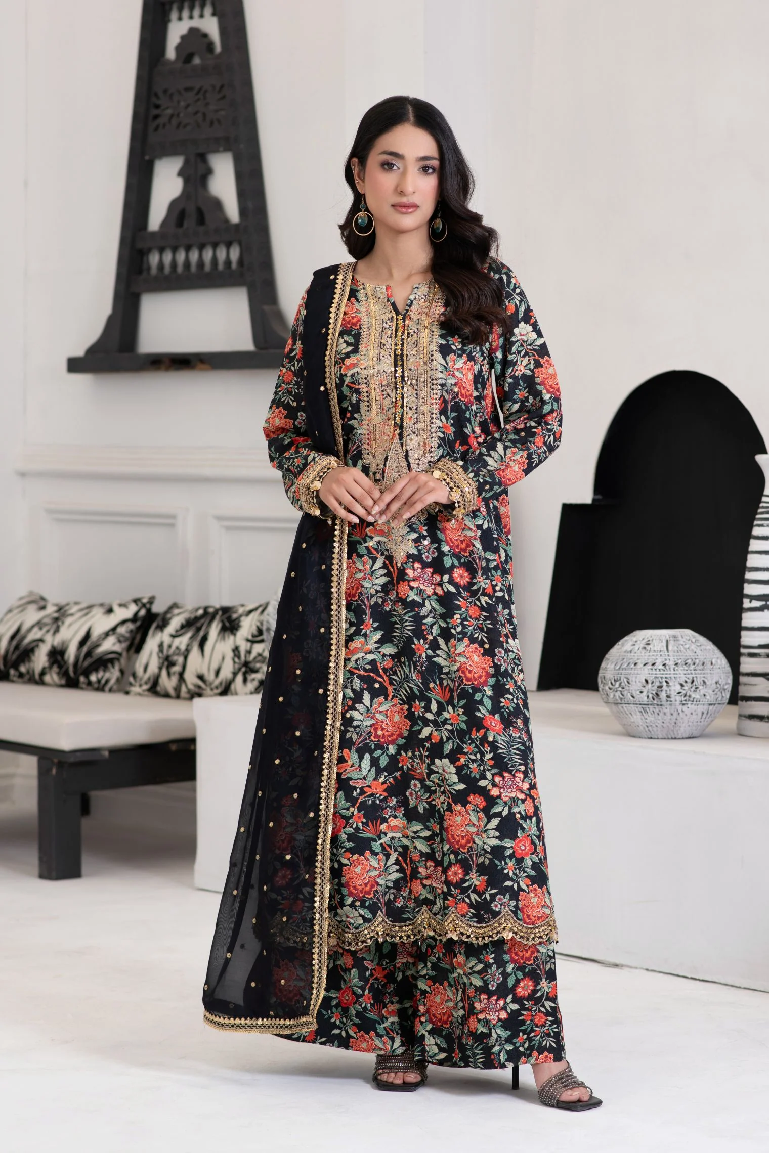 Motif Karandi Printed Suit-058