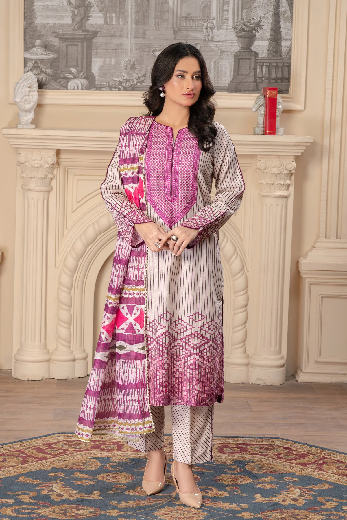 Motif Khaddar Embroidered Suit-004 - Image 8