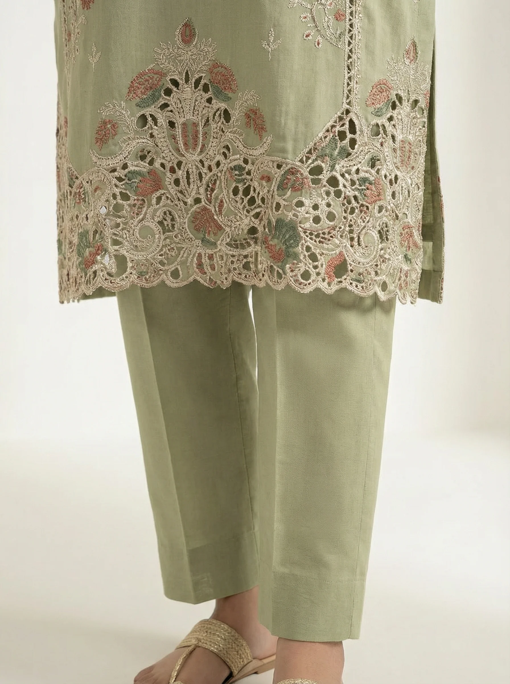 Motif Khaddar Embroidered Suit-074 - Image 3