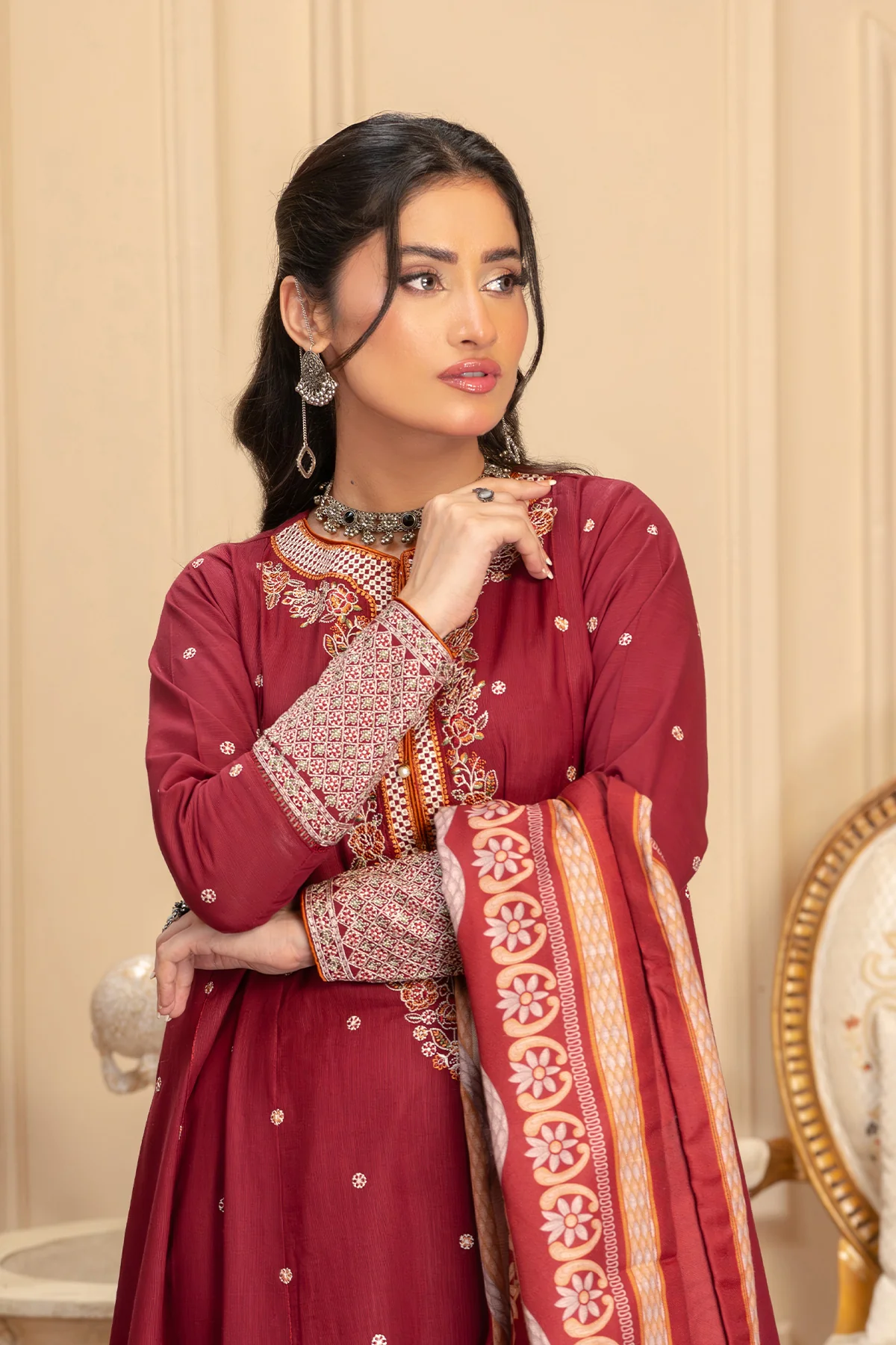 Motif Khaddar Embroidered Suit-008 - Image 6