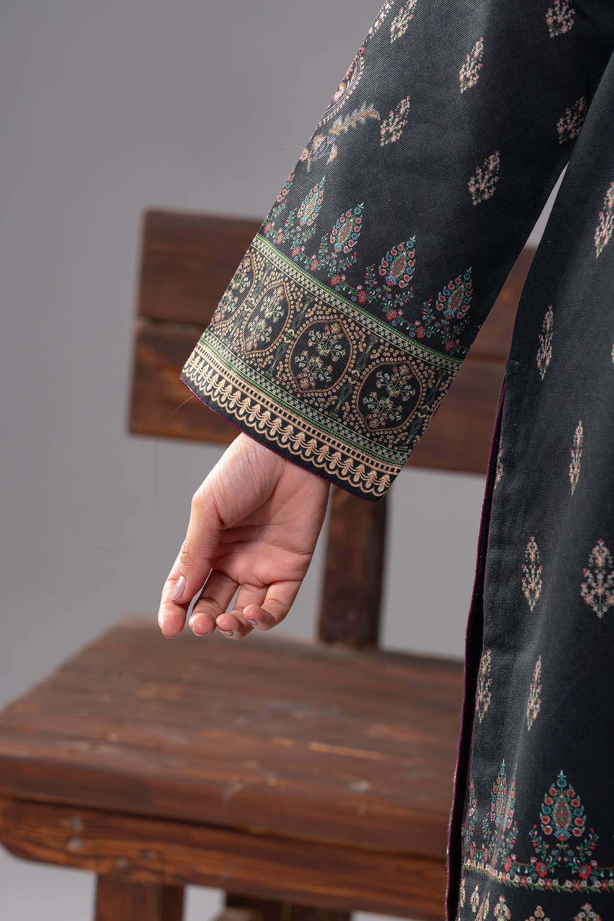 MOTIF KHADDAR PRINTED SUIT-008 - Image 7