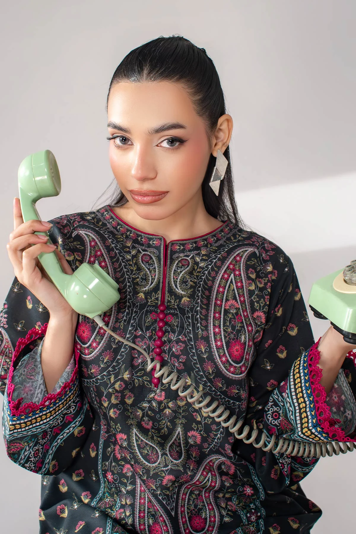 MOTIF KHADDAR PRINTED SUIT-012 - Image 10