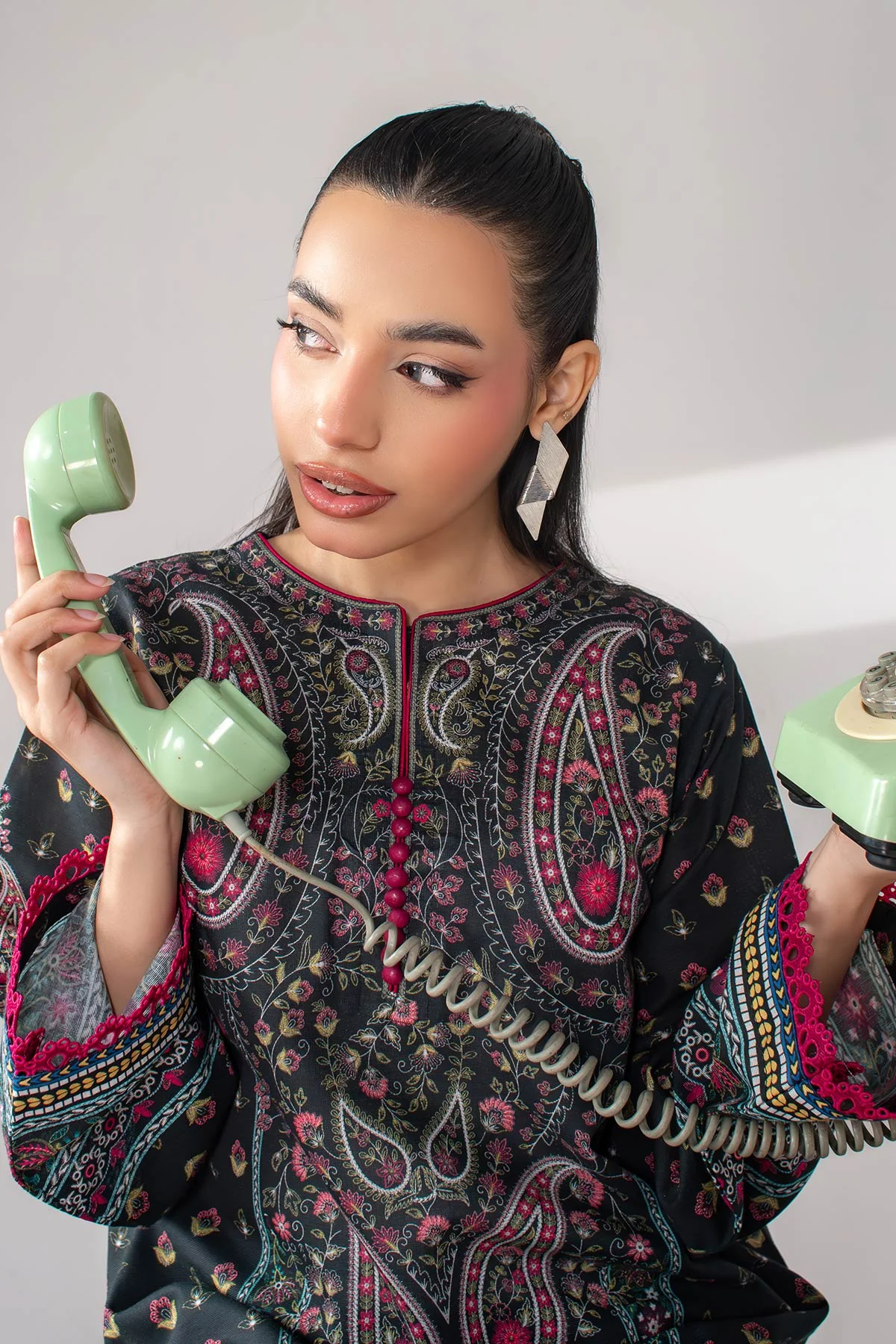 MOTIF KHADDAR PRINTED SUIT-012 - Image 11