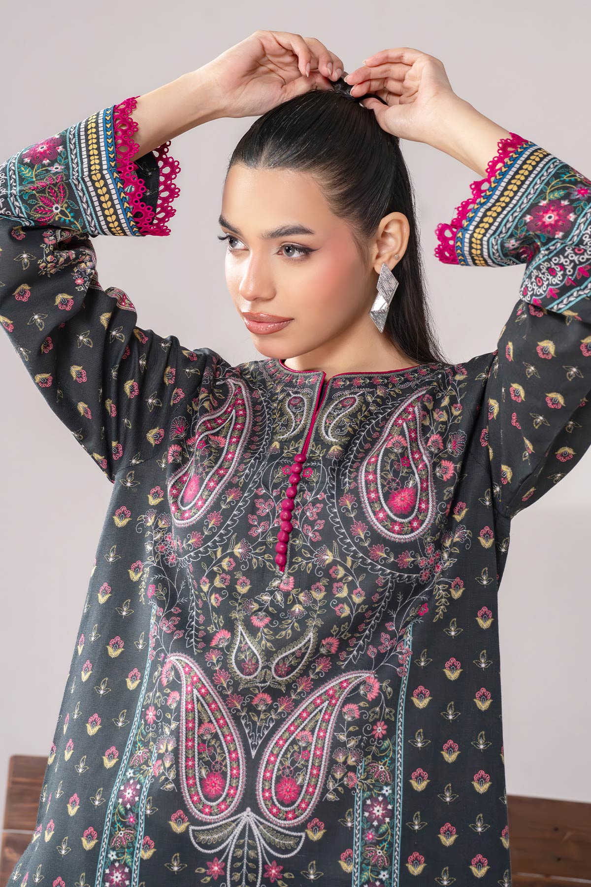 MOTIF KHADDAR PRINTED SUIT-012 - Image 14