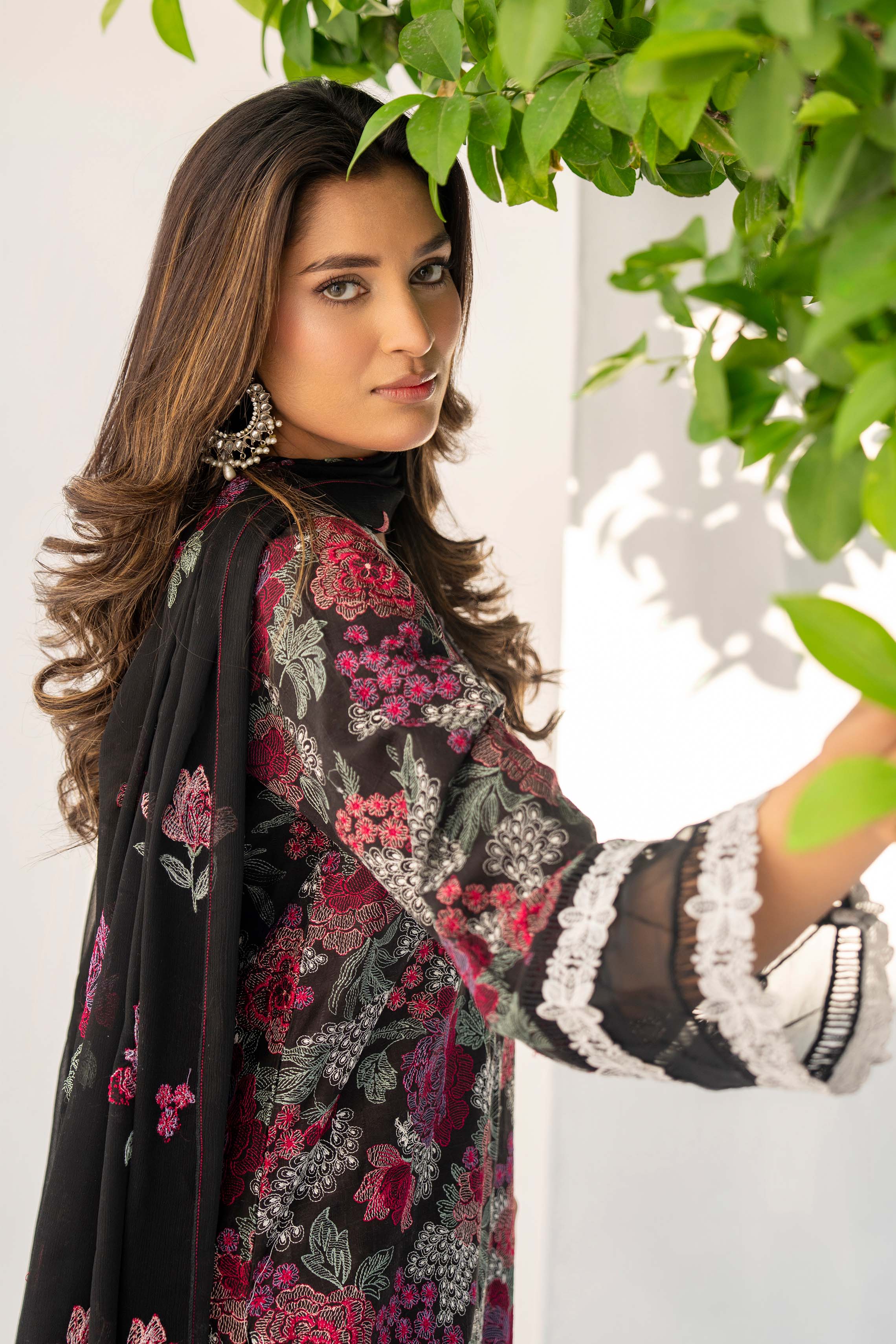 Motif Lawn Embroidered Suit-147 - Image 5