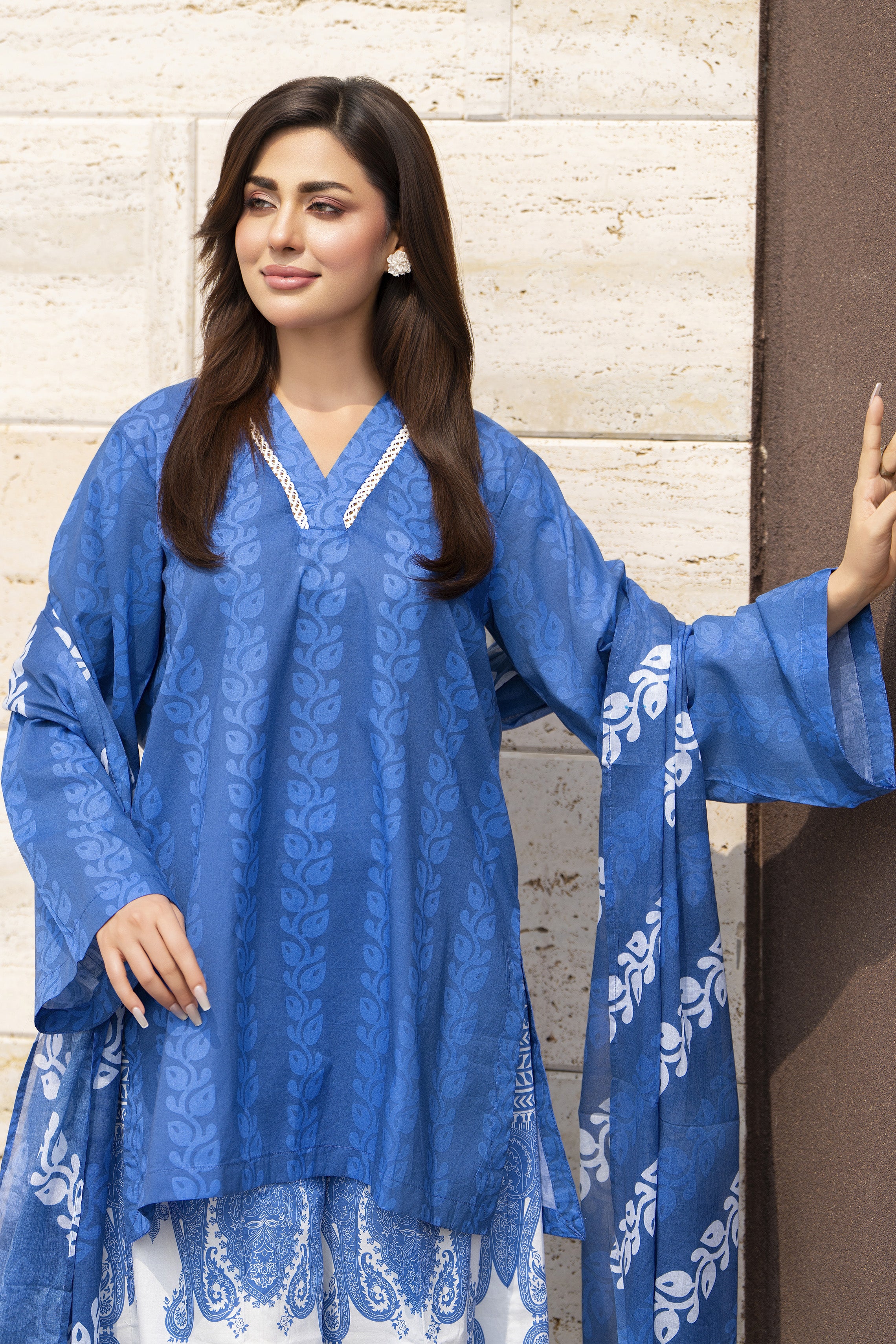 Motif Lawn Printed Suit-002 - Image 3