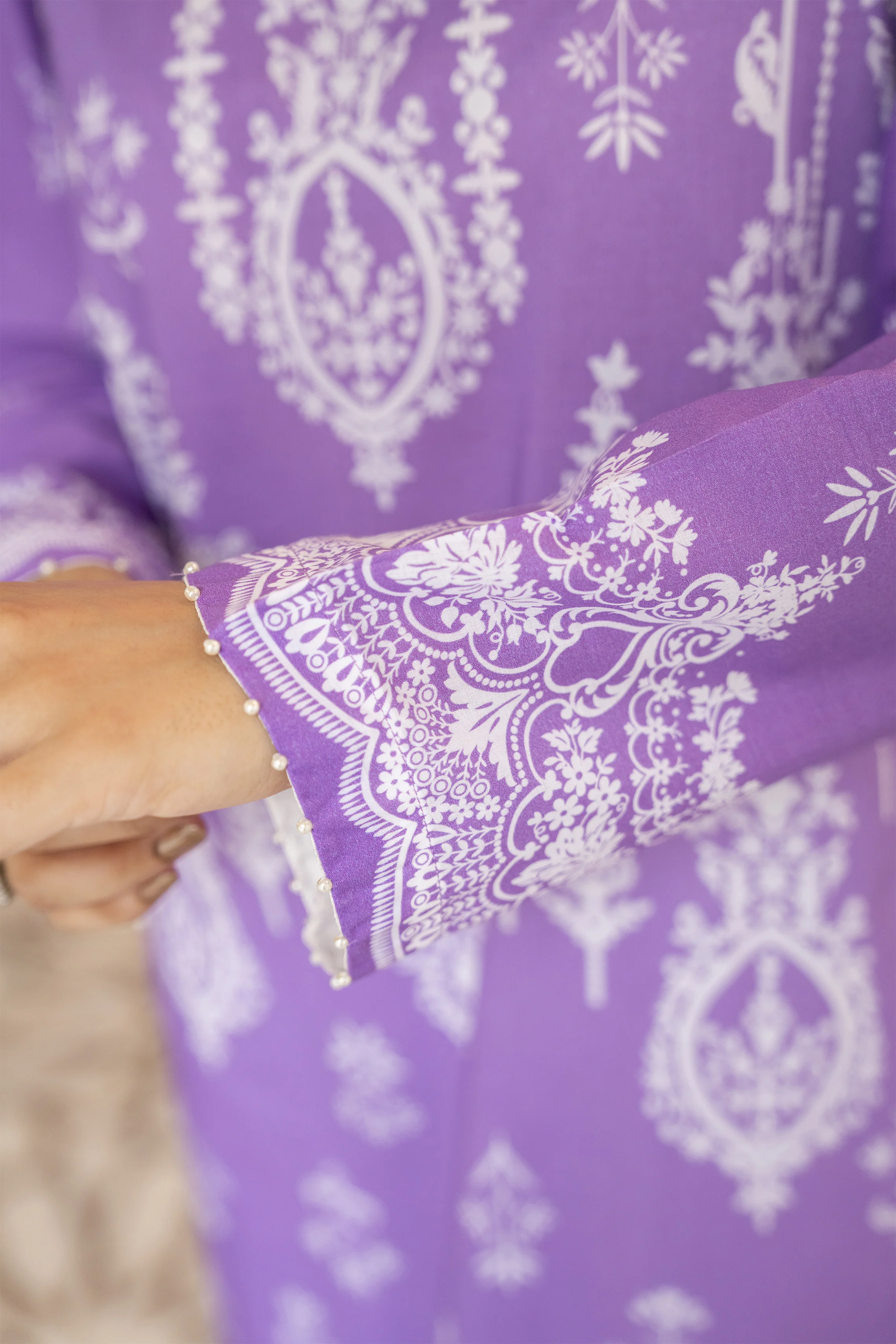 Motif Lawn Printed Suit-008 - Image 4