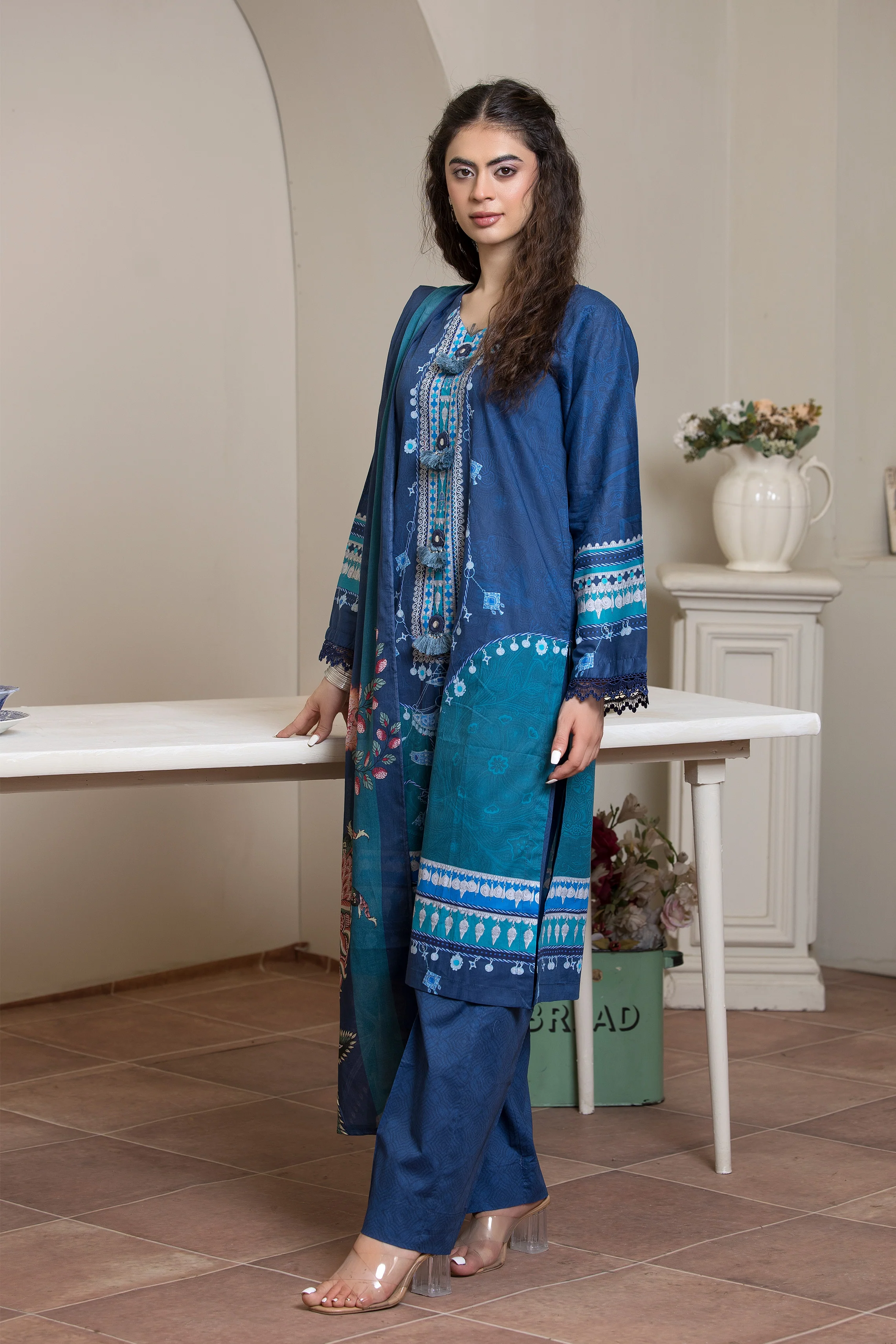 Motif Lawn Printed Suit-015 - Image 6