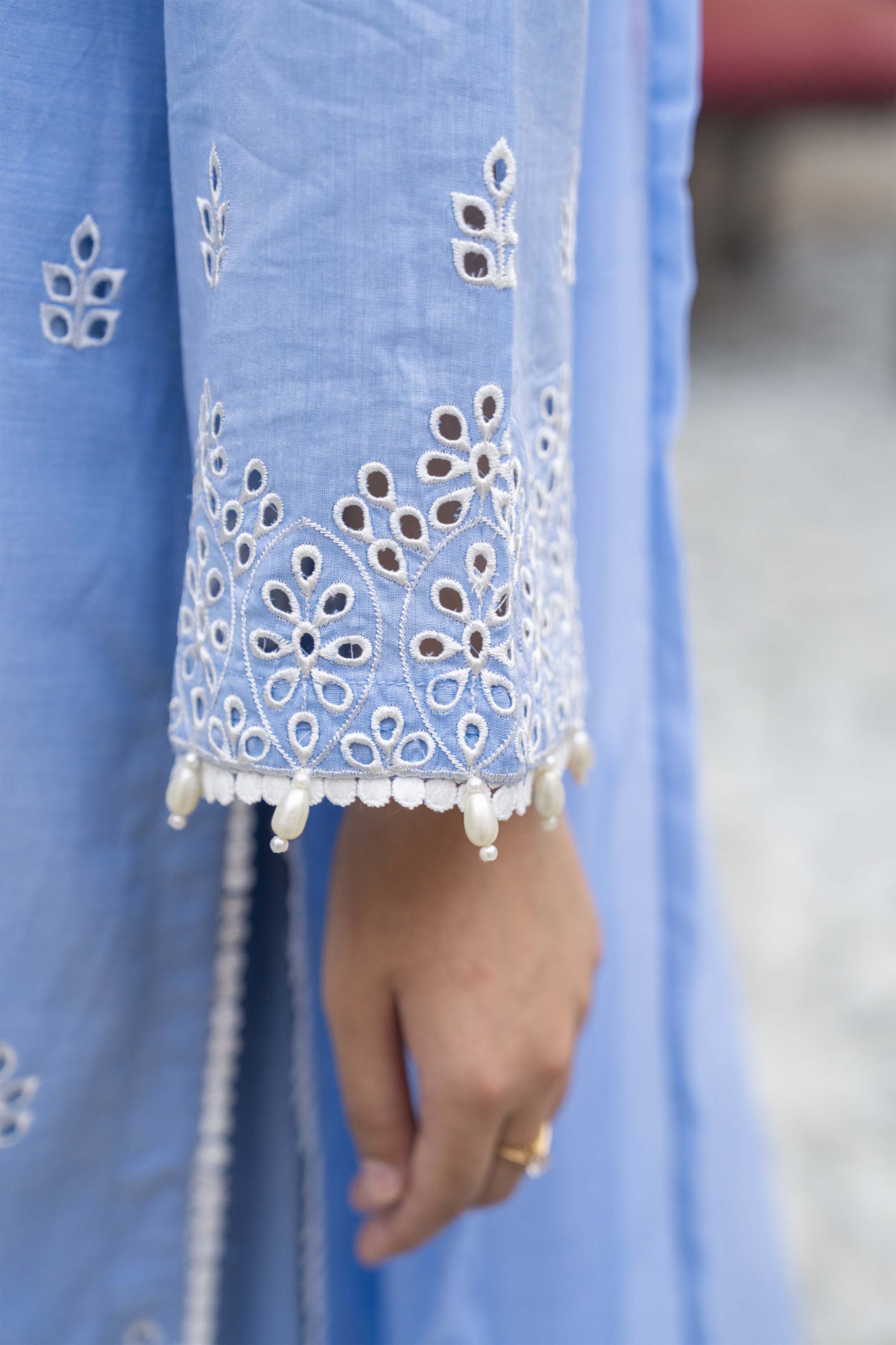 Motif Schifilli Embroidered Suit-3812 - Image 4
