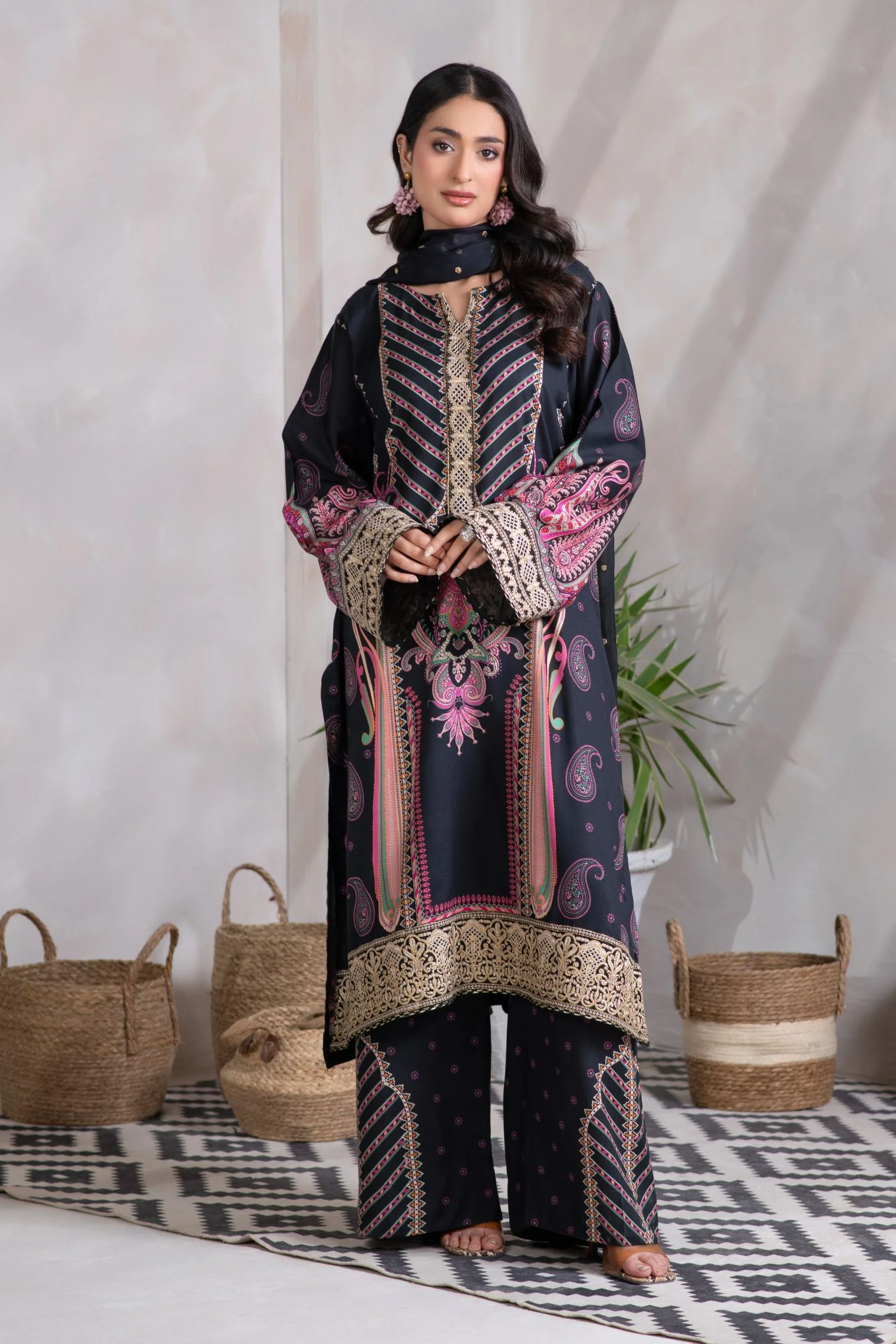 Motif Viscose Printed Suit-045 - Image 4